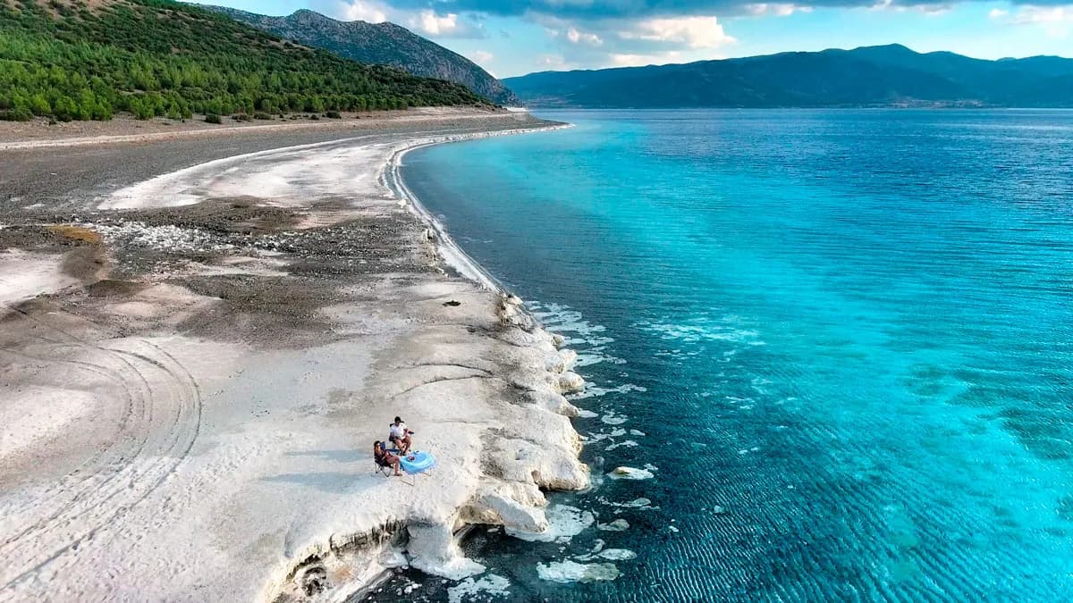 Pamukkale and Salda Lake Tour 4