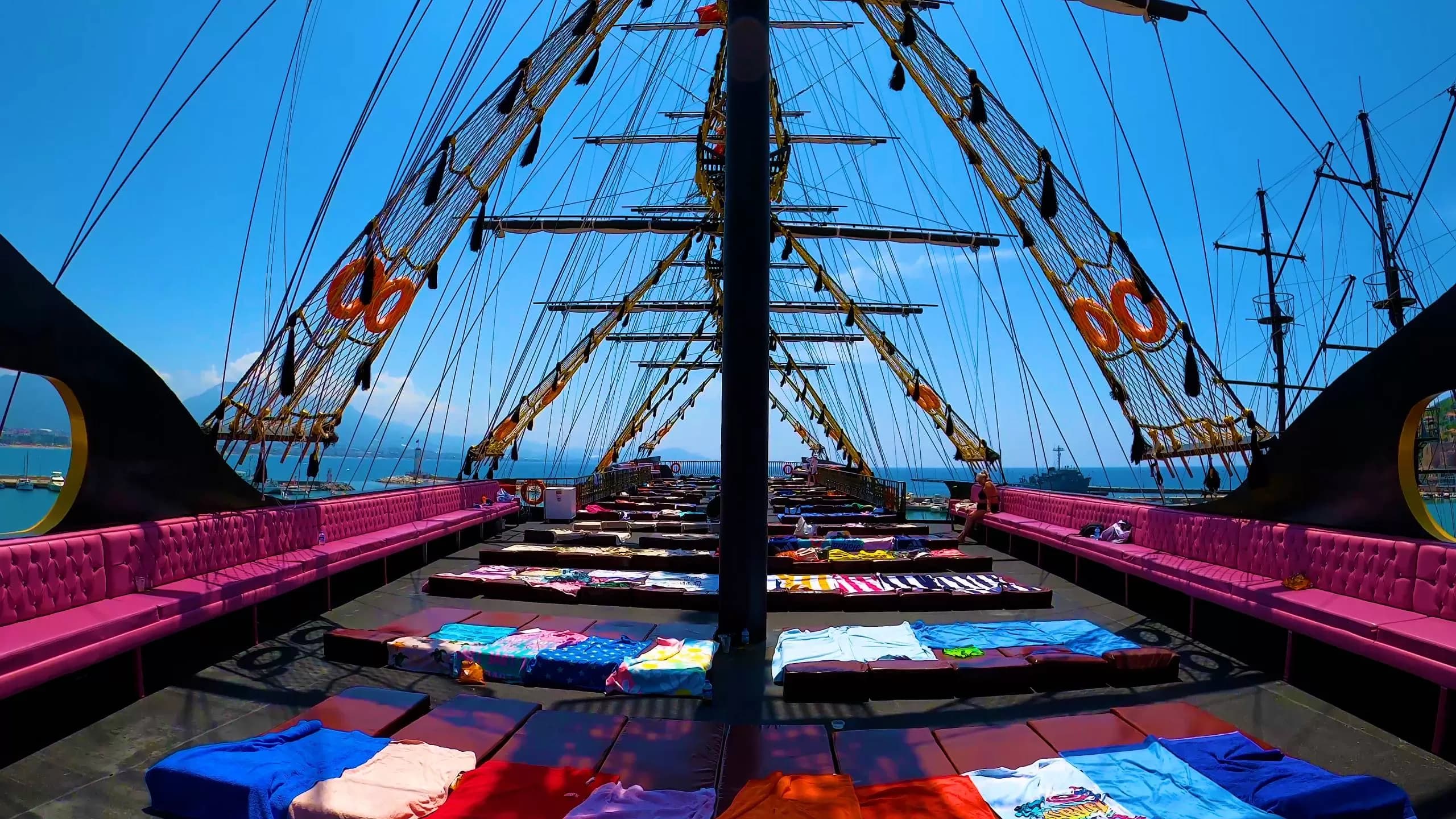 Legend Kral Pirate Boat 6